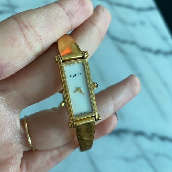 Gucci 1500 Series watch - Picture 7 of 11